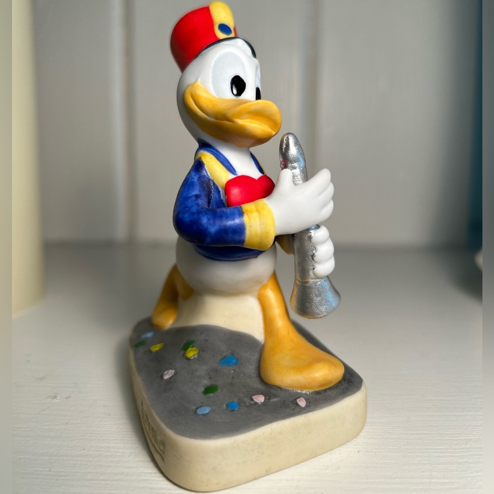 Vintage Schmid DONALD DUCK CLARINET Disney On Parade Band Figurine